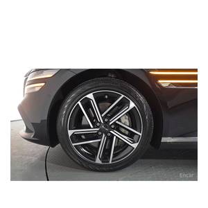 Genesis G80 2024, 2.5 Turbo, 2WD, Gasolina, Automático, Asientos de Cuero, Cámara Trasera, 22,094 km, con Volante a la Izquierda - Product Image 4