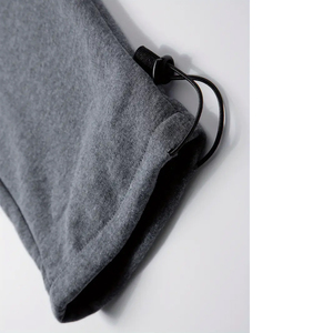 Pantalon de jogging cargo ample pour homme en molleton épais, multi-poches, style urbain, avec logo personnalisé, en coton, coupe décontractée - Product Image 4