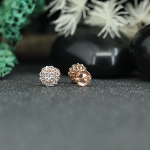 Pendientes de Oro Rosa con Moissanita y Halo de Plata de Ley 925 |   Pendientes de tuerca con diseño de diamantes en racimo redondo para mujer, venta al por mayor - Product Image 6