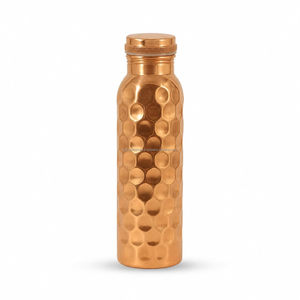 Bouteille d'eau en cuivre pur de qualité supérieure, motif nid d'abeille en relief, gourde métallique, bouchon à boucle métallique, exportateur - Product Image 1