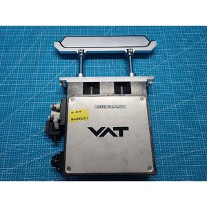 VAT MBB-730 Gate Valve F03-86250/0009 High Vacuum <b>Seal</b> Used As Is Legacy Semiconductor Equipment Parts - Product Image 4