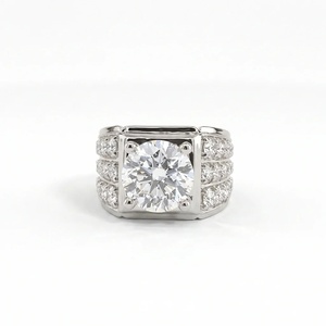 แหวนเพชรทรงสามเหลี่ยมประดับเพชรเต็มวงสำหรับผู้ชาย - ทอง 9k, 14k, 18k - Product Image 3