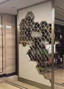 Cloison en acier inoxydable gravé moderne et luxueuse |   Paravent simple avec revêtement couleur argent |   Écran d'intimité intérieur - Product Image 5