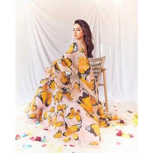 Magnifique Lehenga Choli à imprimé floral, coupe trapèze, taille naturelle, en tissu mousseline, idéal pour les tenues de soirée - Product Image 4