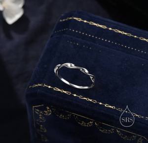 Anillo Ondulado en Plata de Ley, Anillo de Plata de Ley con Diseño de Ondas, Anillo Delgado de Plata - Product Image 3