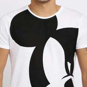 Camiseta Blanca de Manga Corta para Hombre con Estampado del Personaje de Mickey Mouse, Corte Regular, Cuello Redondo, Informal, de Algodón - Product Image 6