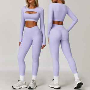 Conjunto deportivo de yoga de 2 piezas para mujer, leggings sin costuras y sujetador deportivo, 100% poliéster con sublimación personalizada. - Product Image 4