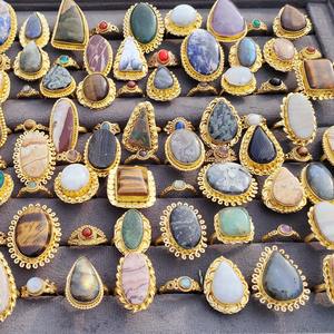 แหวนทองเหลืองประดับอัญมณีธรรมชาติ สำหรับโยคะ เรกิ จิตวิญญาณ และแฟชั่น ราคาไม่แพงจากอินเดีย - Product Image 4