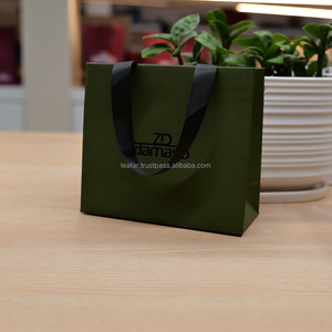 Sacs en papier cadeau de luxe de haute qualité 2025 | pour les solutions d'emballage de bijoux et de cosmétiques - Product Image 2