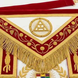 Elegant <b>White</b> Masonic <b>Apron</b> with Gold Fringe & Embroidered Symbolic Emblem – Premium Freemason Ceremonial Regalia Accessory - Product Image 3
