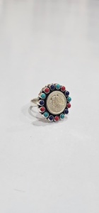 Bague de fiançailles artisanale style Queen Victoria en argent 925, sertie de plusieurs pierres, style cocktail, bijou unique, cadeau idéal pour - Product Image 3