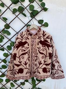 เสื้อแจ็คเก็ตผ้ากำมะหยี่ปักลายซูซานีแบบพรีเมียม ผลิตด้วยมืออย่างประณีต เป็นมิตรต่อสิ่งแวดล้อม - ลายดอกไม้สุดหรูหรา สะท้อนมรดกทางวัฒนธรรม - Product Image 6