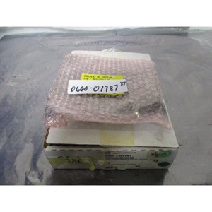 AMAT 0660-01787 ตัวจับการ์ดเฟรม (อะไหล่สำหรับ - อุปกรณ์และชิ้นส่วนเซมิคอนดักเตอร์ของ Trusted Global Legacy) - Product Image 3