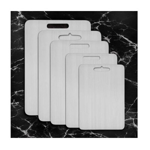 Planche à découper en métal utilisée en cuisine, surface anti-rayures - Product Image 3