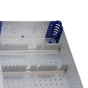 Boîte de stérilisation à double niveau en acier inoxydable de haute qualité pour instruments chirurgicaux par Mahfooz, conteneurs stérilisés CE - Product Image 2