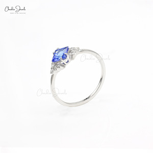 Produits Tendances : Bague Halo en Or Blanc Massif 14 carats avec Tanzanite Taillée Carrée de 5 mm et Diamants – Fournisseurs en Gros US-7 - Product Image 5
