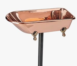 Bassin à oiseaux miniature en métal finition laiton, en forme de baignoire à pattes, pour extérieur, jardin, décoratif, avec plateau mangeoire en métal noir - Product Image 3