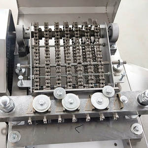 Machine à découper automatique de volaille commerciale 2025, moteur haute capacité 500-1000 kg/h, fonctionnement par une seule personne, coupeuse de viande en cubes - Product Image 6