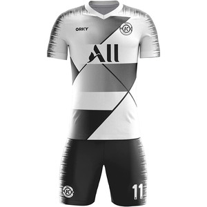ชุดทีมฟุตบอลแบบสั่งทำพิเศษสำหรับการแข่งขัน กางเกงเจอร์ซีย์ออกแบบพิเศษ เสื้อผ้ากีฬาระดับพรีเมียม ผู้ส่งออก - Product Image 4