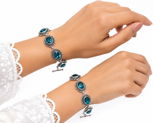 Pulsera de Mujer con Piedra de Topacio Plateada en Plata Antigua Oxidada de Estilo Vintage |   Joyería Étnica Bohemia Hecha a Mano en Latón para Bodas (Bohemia) - Product Image 6