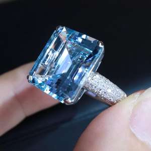 แหวนอะความารีนซานตามาเรียธรรมชาติทรงสวยหรู งานแฮนด์เมดสั่งทำพิเศษ เครื่องประดับชั้นดี ของขวัญสำหรับงานหมั้นและงานแต่งงานสำหรับผู้หญิง - Product Image 3