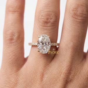 Bague de fiançailles élégante en or jaune 14 carats massif avec diamant ovale de laboratoire, style pavé, pour femme, idéale pour mariage, fête ou demande en mariage - Product Image 6