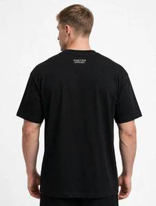 ONETEN APPAREL Camiseta negra de manga corta con cuello redondo para hombre con estampado gráfico de gato y luna - Product Image 6
