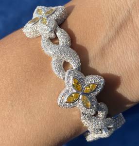 Sparkling Round Cut Moissanite Diamonds Buss Down Hip Hop Infinity Link Clover <b>Bracelet</b> For Unisex In <b>925</b> <b>Sterling</b> <b>Silver</b> - Product Image 5