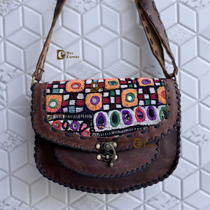 Bolso bandolera de cuero genuino hecho a mano con aspecto de BANJARA elegante para mujer de diseñador con bordado elegante bolso gitano multiusos - Product Image 1