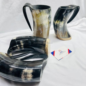 Jarra de cuerno grabada y tallada a mano con efecto fuego, hecha por expertos artesanos indios, con acabado natural pulido, para vikingos. - Product Image 2