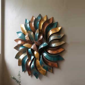 Décoration murale en métal personnalisée, art mural en métal fait main, pétales colorés, style campagnard moderne, décoration murale suspendue en métal pour l'intérieur - Product Image 1