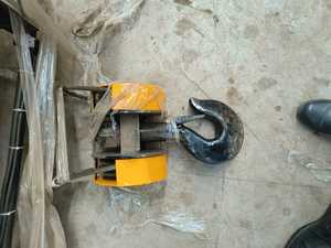 ตะขอเกี่ยวเครน EOT ขนาด 3 ตัน ผลิตจากเหล็ก MS รีดร้อนเคลือบสังกะสี ยี่ห้อ CMK สำหรับงานหนัก บรรจุกล่อง แพ็ค OEM 20 เมตร - Product Image 6