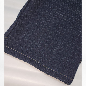 กางเกงยีนส์เดนิมแบบ Selvedge พร้อมลายปั๊มนูนแบบเรียบหรู ระดับพรีเมียม น้ำหนักปานกลาง สไตล์วินเทจ ระบายอากาศได้ดี ผลิตตามสั่งโดยผู้ผลิต OEM - Product Image 3