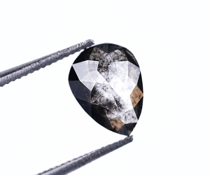 Diamant de laboratoire cultivé noir de 1,00 ct, taille fantaisie poire, percé au laser, certifié par un tiers, idéal pour la joaillerie - Vente chaude - Product Image 3