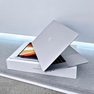 Ordinateur portable remis à neuf de qualité supérieure, conçu pour les étudiants, les professionnels et les utilisateurs à domicile, qui recherchent un rapport qualité-prix et des performances fiables. - Product Image 1