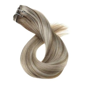 Extensions de Cheveux Humains Bruts Naturels Non Traités Blonds Bundles de Cheveux Remy Indiens avec Vague Naturelle et Styles de Vague Profonde Lâche - Product Image 5