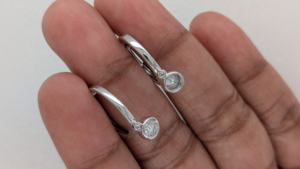 Pendientes colgantes de oro blanco macizo de 18 quilates, elegantes pendientes colgantes de diamantes cultivados en laboratorio de corte redondo de 0,60 quilates, regalo de boda para mujer - Product Image 5