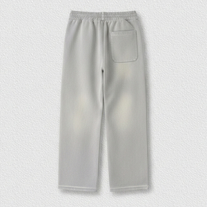 Pantalon de survêtement rose évasé pour hommes, de haute qualité, avec bandes latérales blanches imprimées sur mesure et écussons étoiles noires audacieuses, vente en gros - Product Image 6