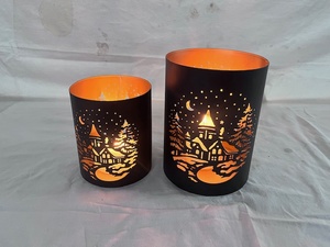 Soporte para Velas Navideñas Negro de Sonnet Decor, Escena de Pueblo Nevado en Relieve, Hierro Hecho a Mano, Resistente al Calor, Decoración para el Hogar - Product Image 3