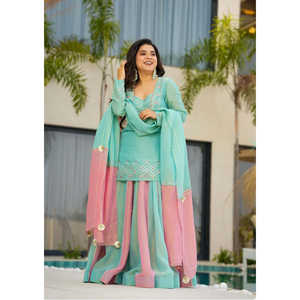 Ropa de fiesta de diseñador Talla XL Top Lehenga & Dupatta con aspecto elegante - Product Image 4