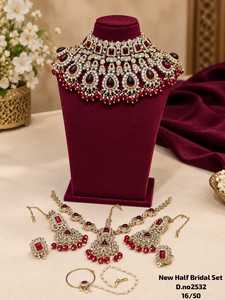 Parure de collier et boucles d'oreilles de mariée Kundan en zircon, style indien orthodoxe, plaqué bronze antique, bijoux imitation, motif floral, tendance - Product Image 2