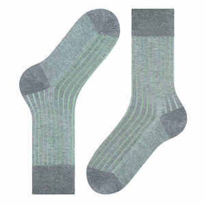 Chaussettes de sport pour hommes durables et de haute qualité - Antidérapantes, séchage rapide et respirantes, chaussettes décontractées - Product Image 6