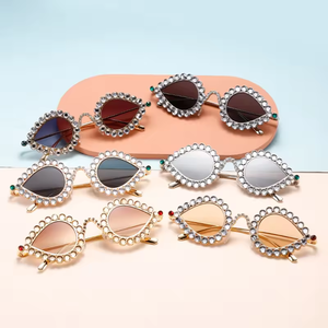 Hip Hop Cat-eye Small <b>Frame</b> Sun Glasses Fashion Luxury Diamond Set Metal Luxury Women Sunglasses Man Glasses - Product Image 1
