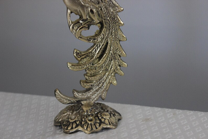Escultura de Fénix de Latón Hecha a Mano, Elegante Figura de Pájaro en Vuelo, Estatua de Metal de Lujo para Decoración de Mesa, Hogar u Oficina - Product Image 3