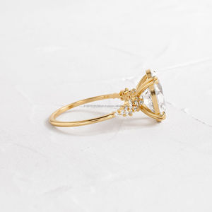 Anillo de Compromiso/Boda Vintage de Diamante Cultivado en Laboratorio IGI, Oro Amarillo de 14k, Unisex, Oro Blanco Fino, Ideal para Aniversarios y Fiestas - Product Image 2