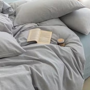 Juego de Sábanas Ajustables Suaves de Alta Calidad con Diseños Nuevos al por Mayor, Juego de Ropa de Cama con Funda Nórdica Estampada a Cuadros - Product Image 2