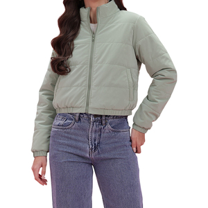 Veste matelassée pour femme, couleur unie, col montant, manches longues, manteau chaud rembourré pour l'hiver, longueur courte, rembourrage en polyester - Product Image 3