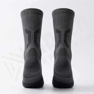 ถุงเท้าบาสเก็ตบอลแบบหุ้มข้อสูง ป้องกันแรงกระแทก ถุงเท้ากีฬาผู้ชาย สีสันปรับแต่งได้ ระบายอากาศดี สำหรับออกกำลังกายและเล่นกีฬา - Product Image 2