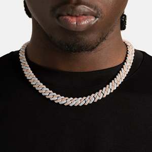 Collier Hiphop Minimaliste UrbanVrit pour Femme en Argent Sterling 925 Plaqué Or 18 carats avec Chaîne Cubaine et Zircon, Idéal au Quotidien - Product Image 1