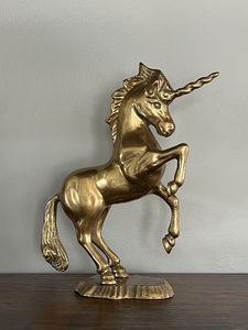 Sculpture décorative en laiton représentant un licorne pour l'entrée, la console, la salle à manger et une présentation raffinée de la maison - Product Image 3